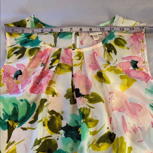 Merona blouse, floral pleated sleeveless - Pink, Green, Yellow, Women's Size M - Picture 6 of 10